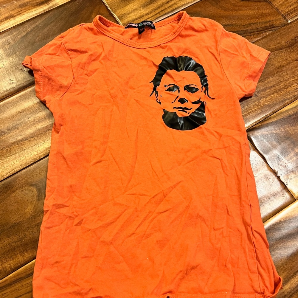 Girl’s Michael Myers Halloween face t-shirt. Size 7/8